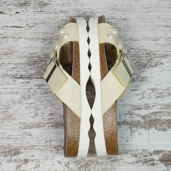 đ§NWOT Ethem Genuins Cream Pearl Slide Sandal - Picture 10 of 16